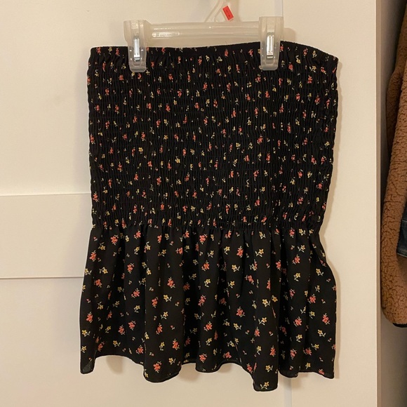 Mini Skirt - Picture 1 of 1